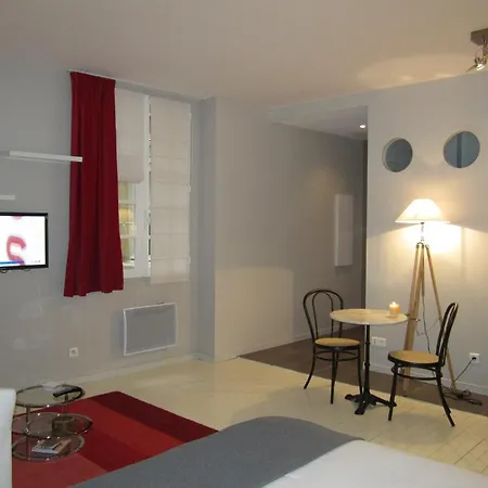 דירה Les Appartements Du Grand Theatre